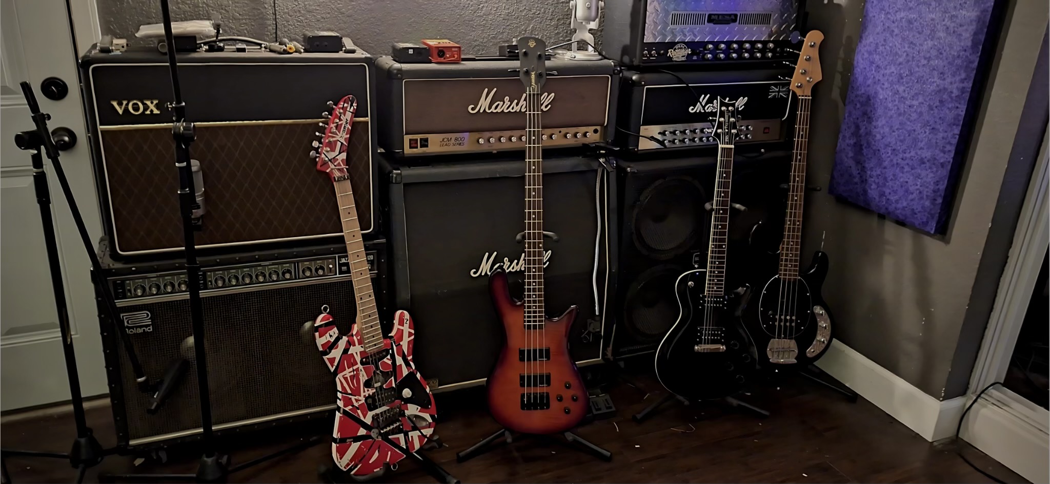 Live room with instruments and mics